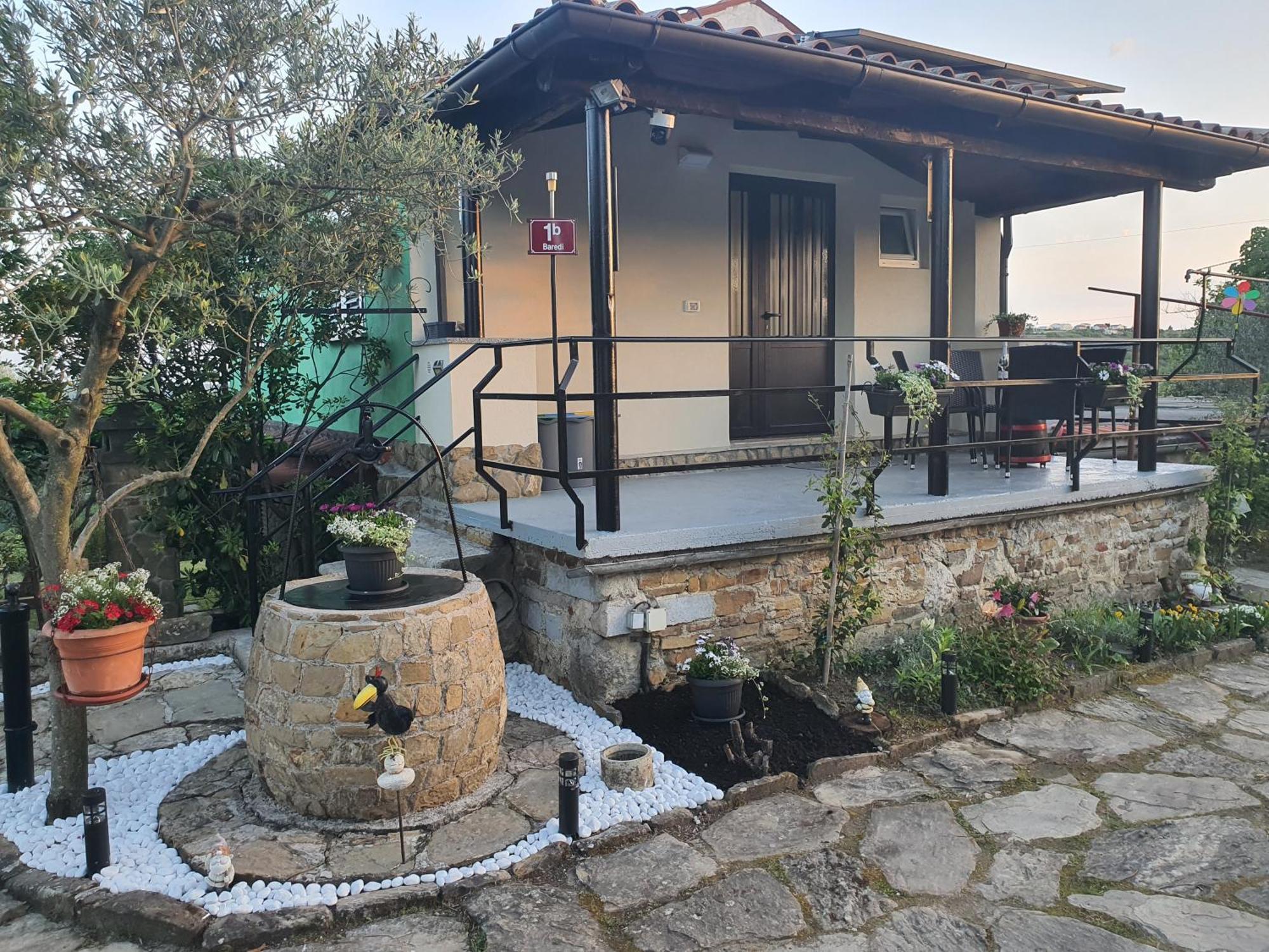 Apartma Vista Baredi 伊佐拉 外观 照片